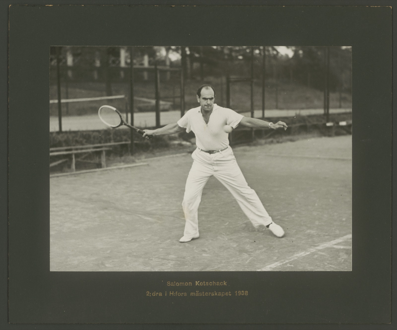Salomon "Jack" Kotschack tenniskentällä